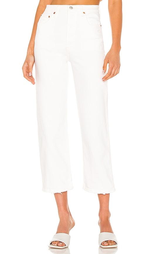 levi's ribcage straight ankle jeans in white.