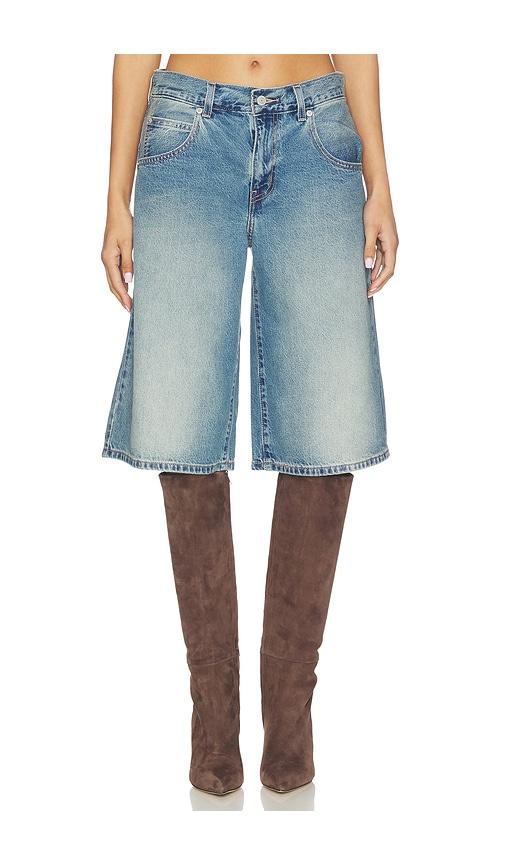 levi's super baggy jort in blue.