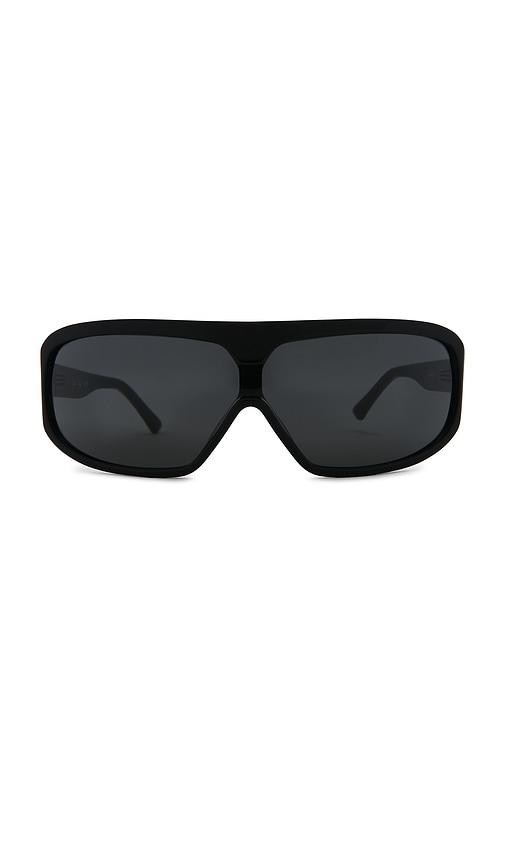 lexxola skye sunglasses in black.