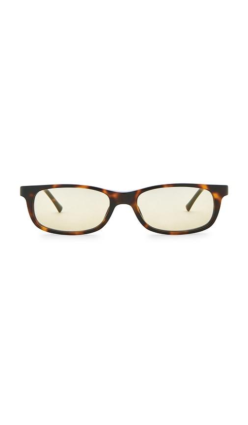 lexxola suki sunglasses in brown.