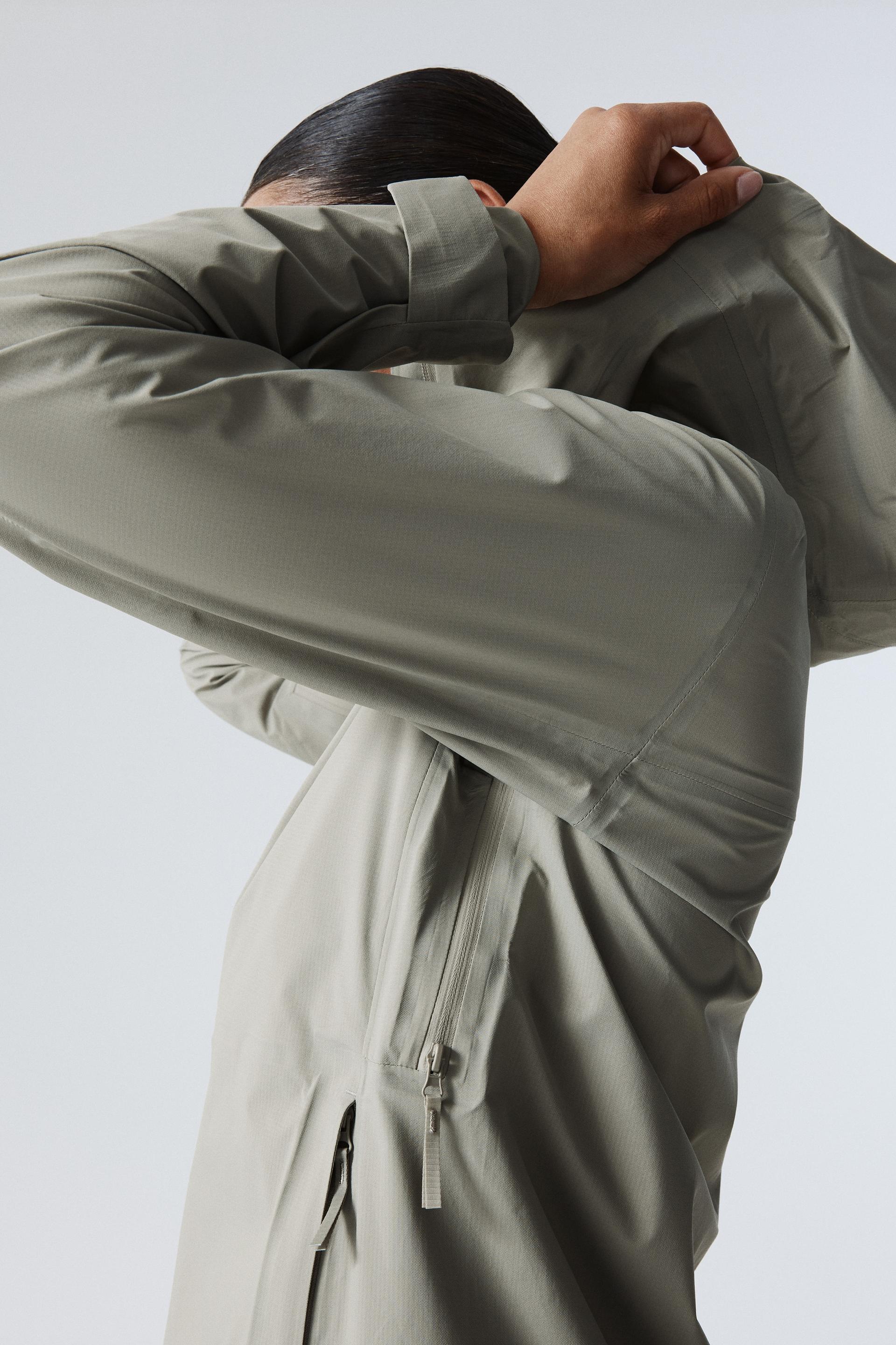 lightweight 3-layer shell jacket with stormmove™