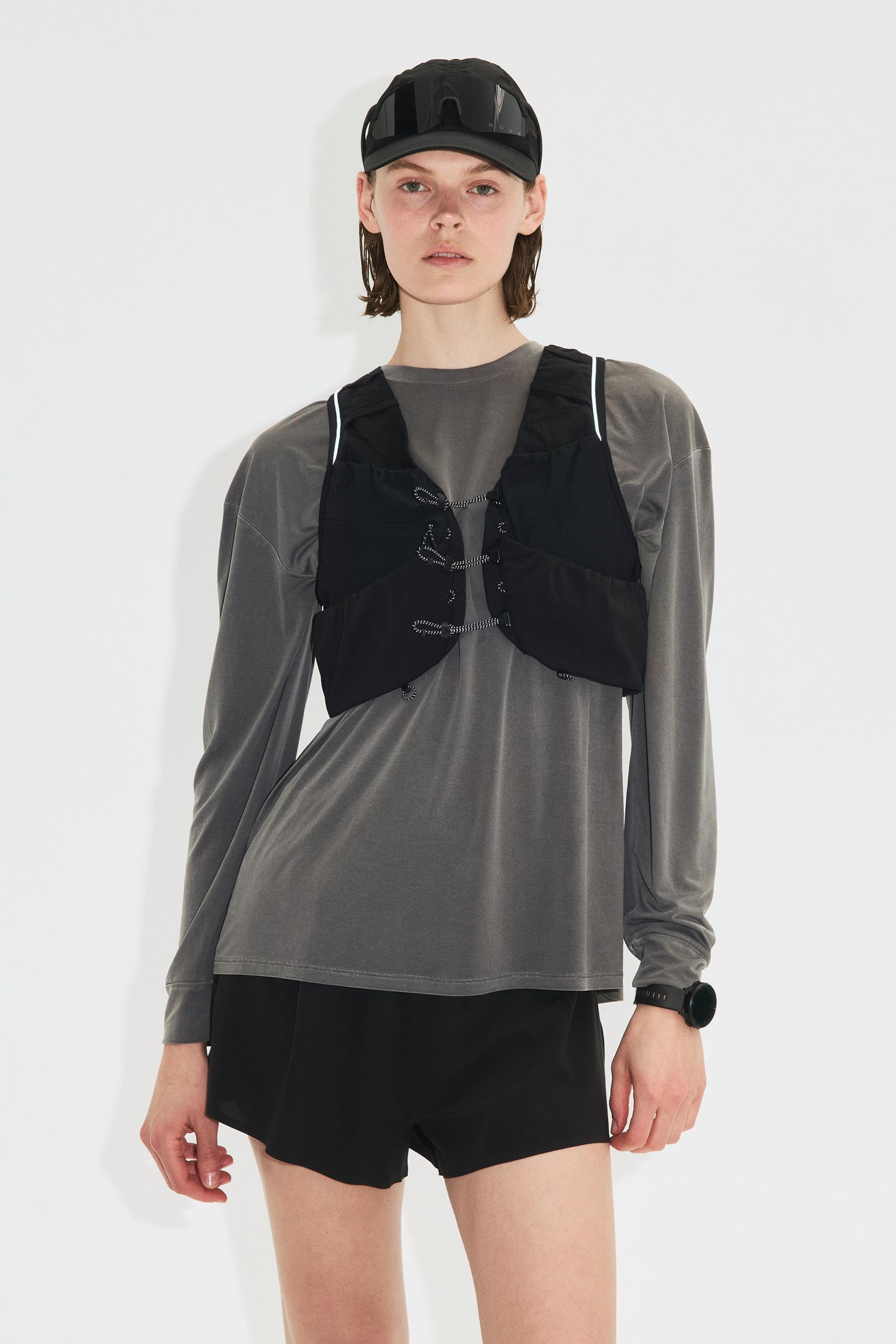 lightweight running vest