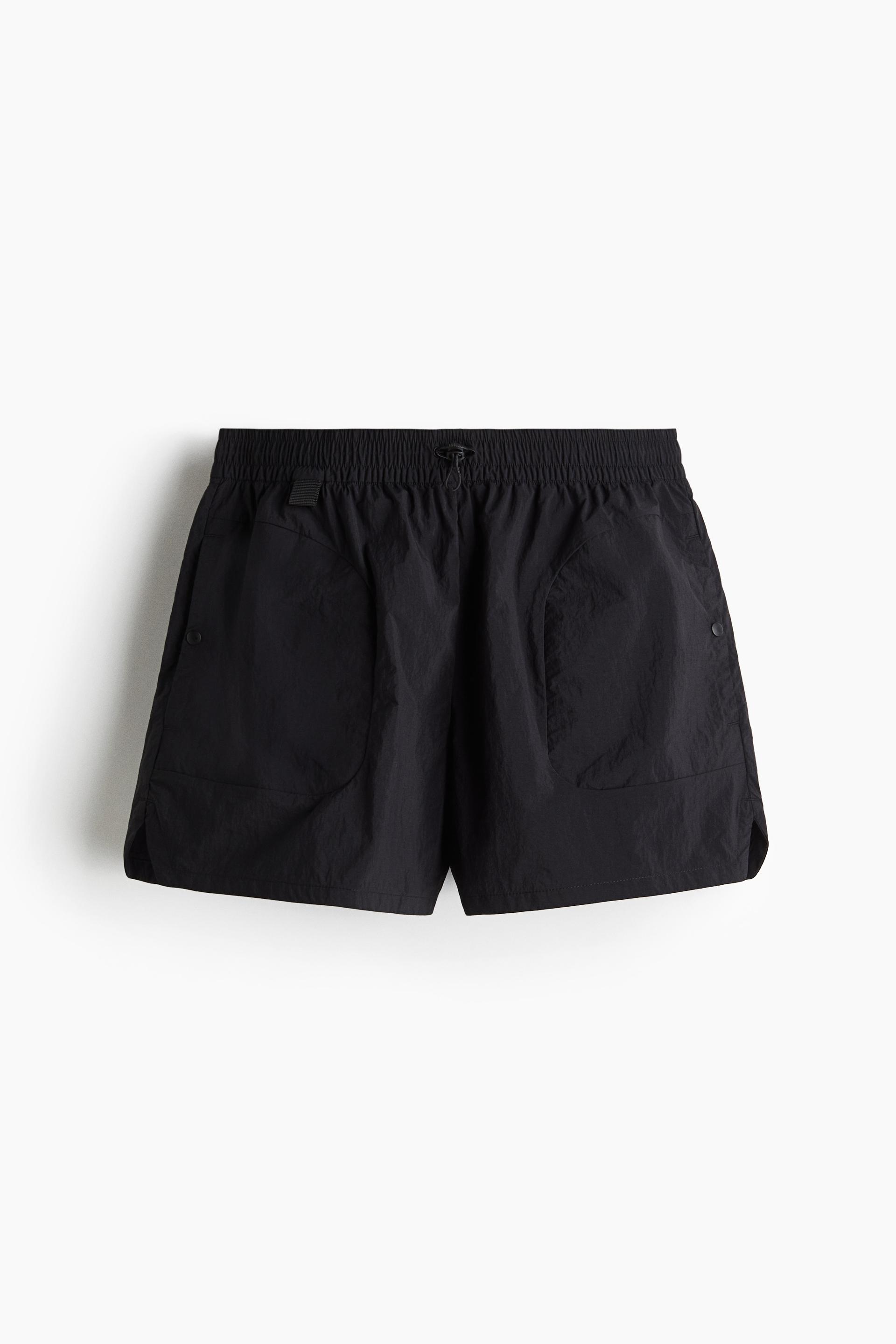 lightweight water-repellent outdoor shorts