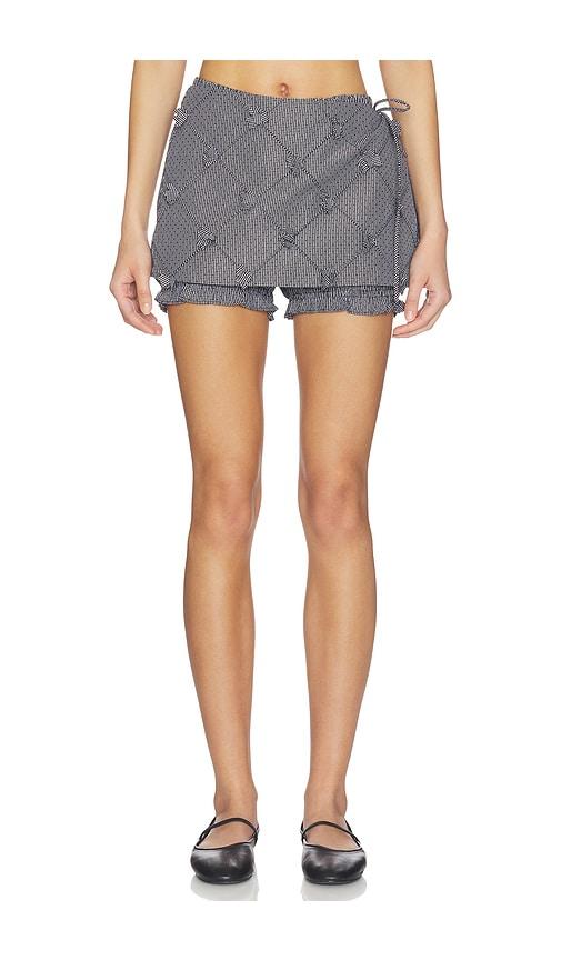 line & dot thora wrap bloomer shorts in black,white.