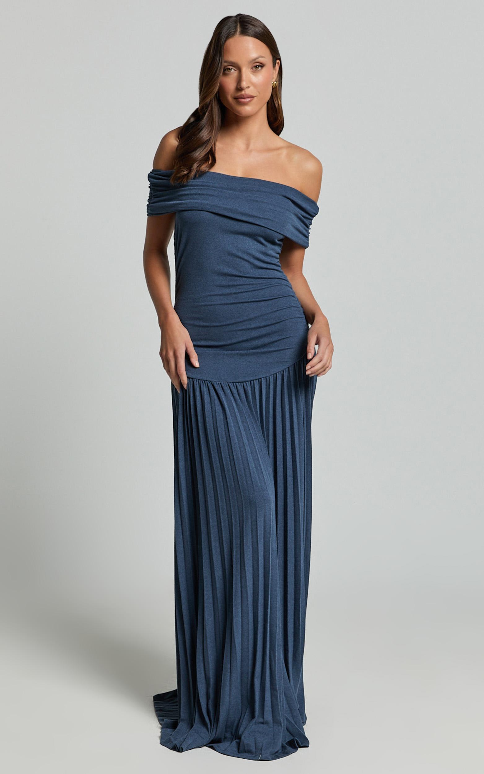 lioness - field of dreams maxi dress in navy