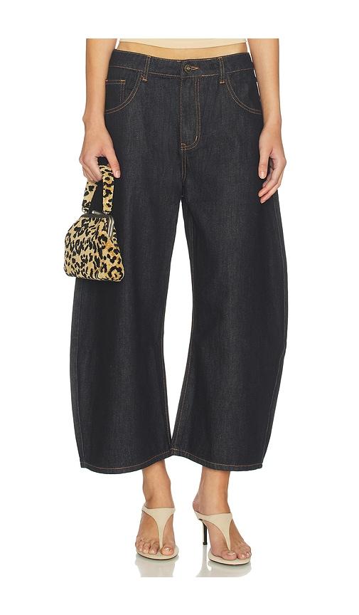 lioness horseshoe cropped jeans in blue.