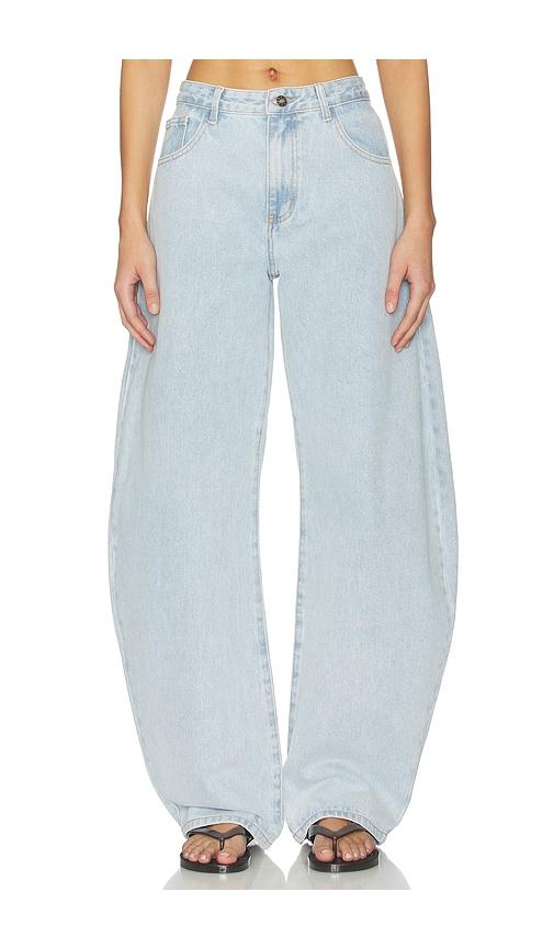 lioness horseshoe jean in blue.