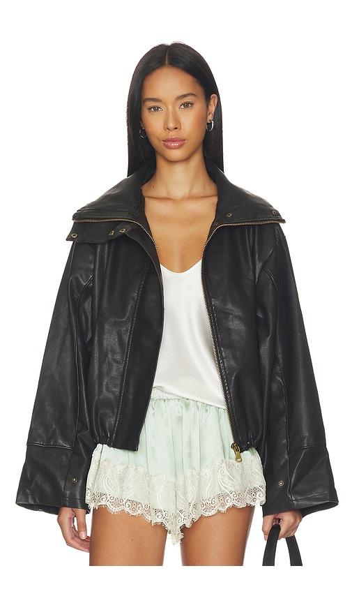 lioness shoreline funnel jacket in black.