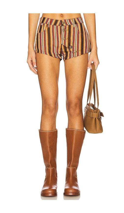 lioness sundrenched short in brown.