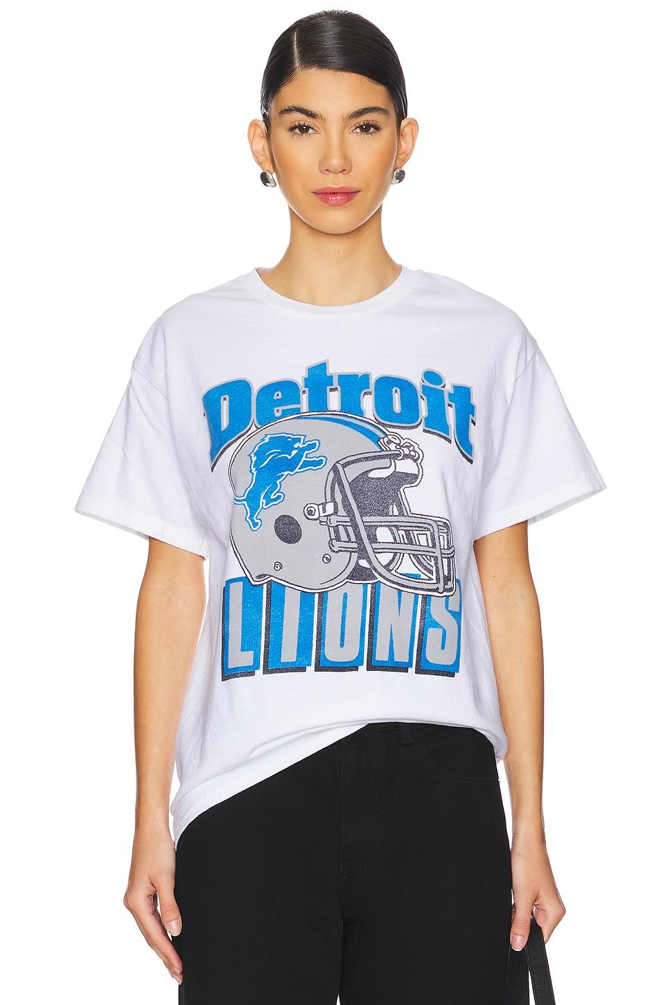 lions throwback helmut tee