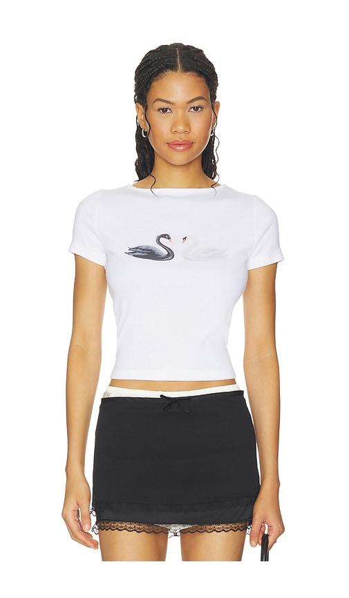 lisa says gah alex tee in white.