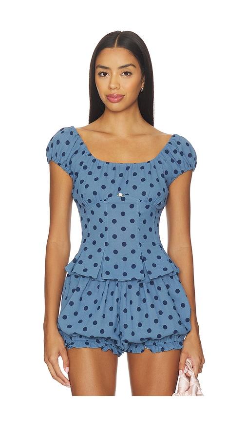 lisa says gah pat top in blue.
