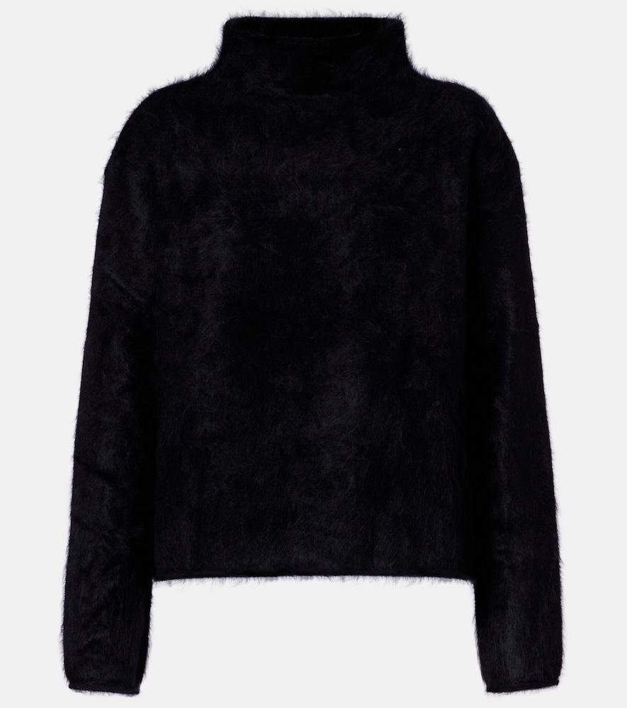 lisa yang cashmere sweater