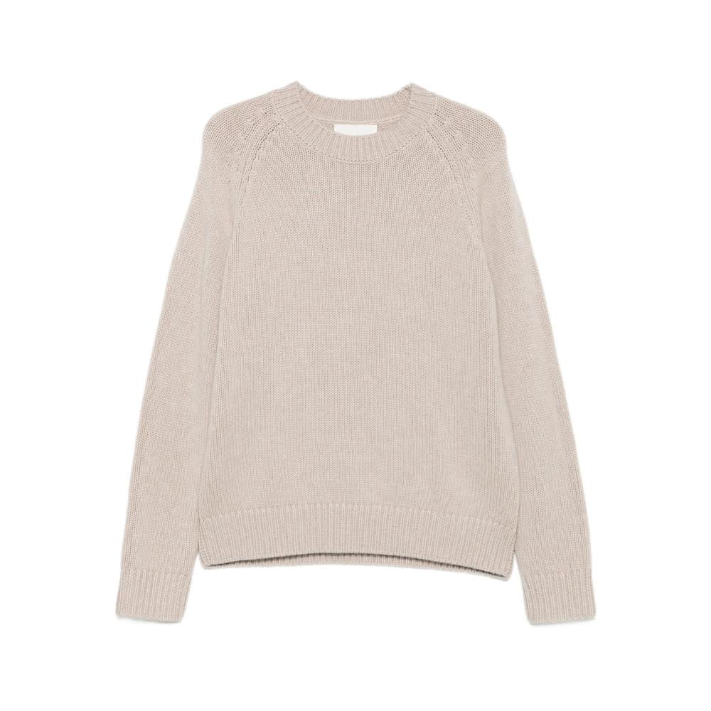 lisa yang sweater