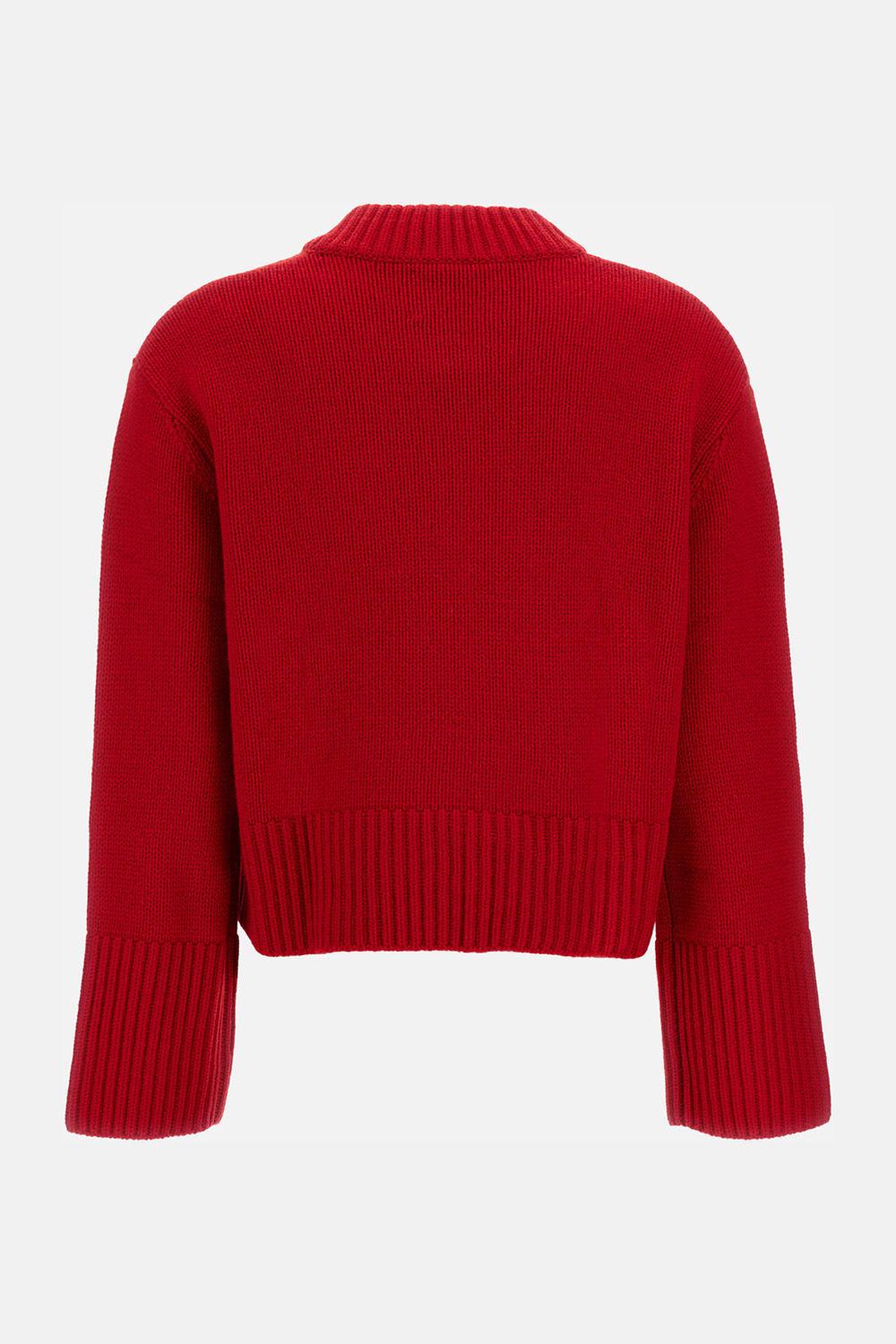 lisa yang sweater
