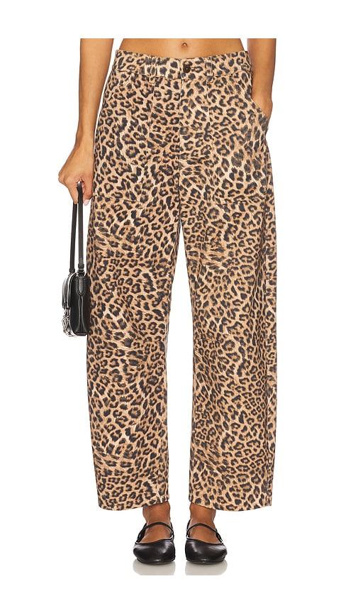 lna cross creek leopard pant in brown.