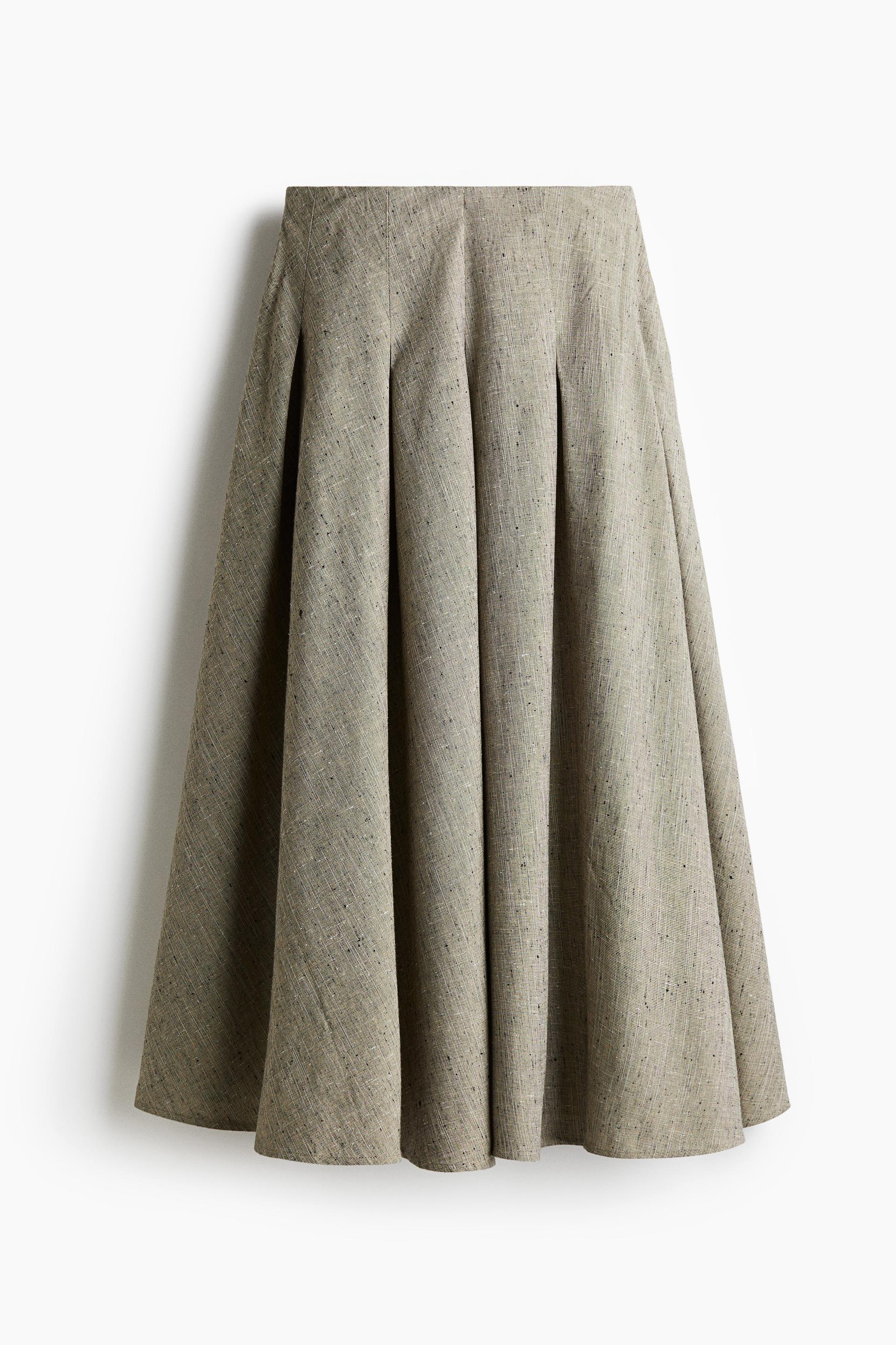 long pleated skirt