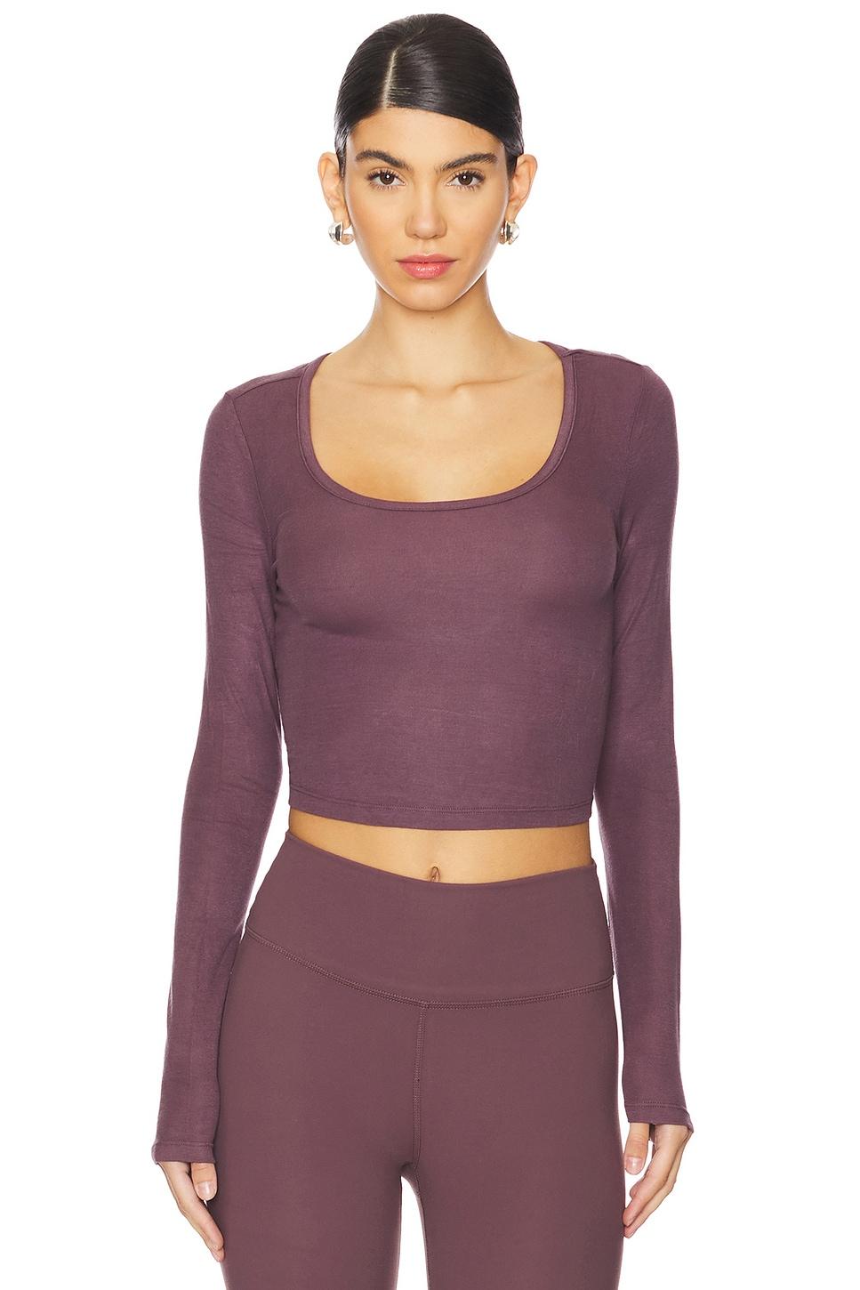 long sleeve cropped scoop neck top