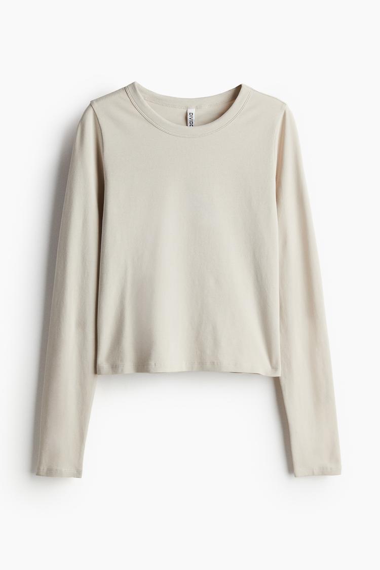long-sleeved top