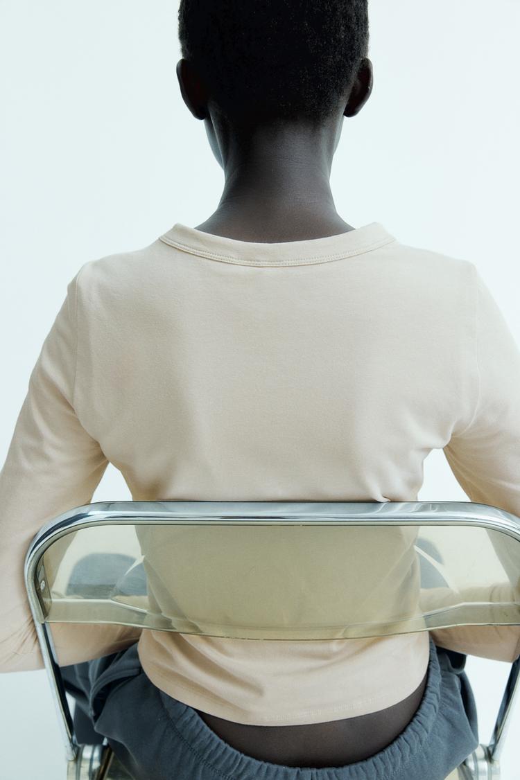 long-sleeved top