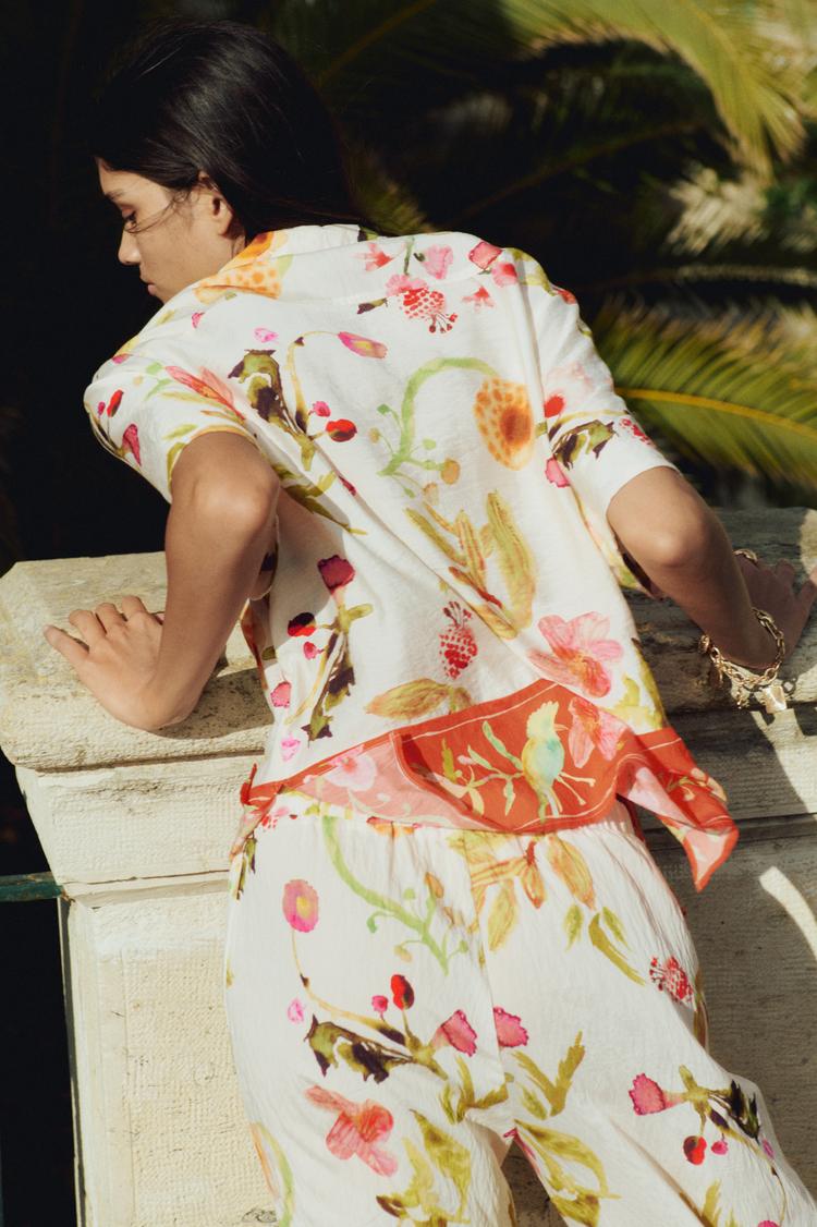 loose-fit resort shirt