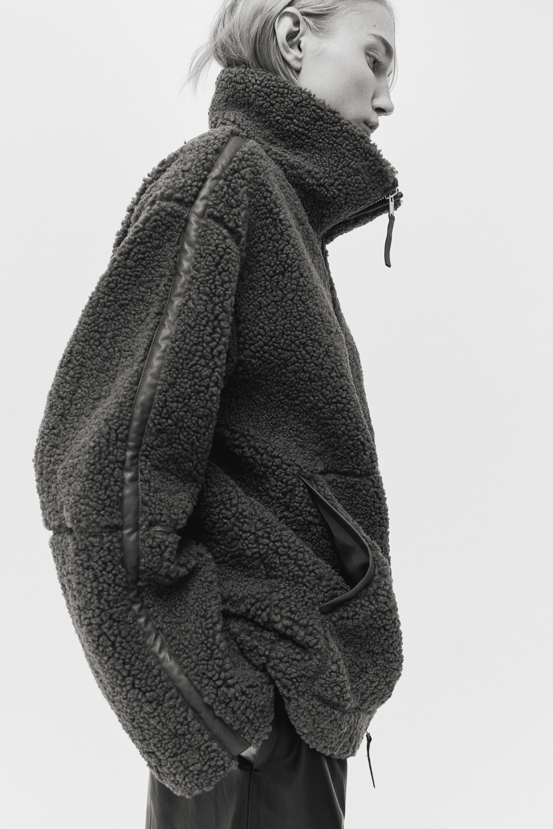 loose-fit teddy fleece jacket
