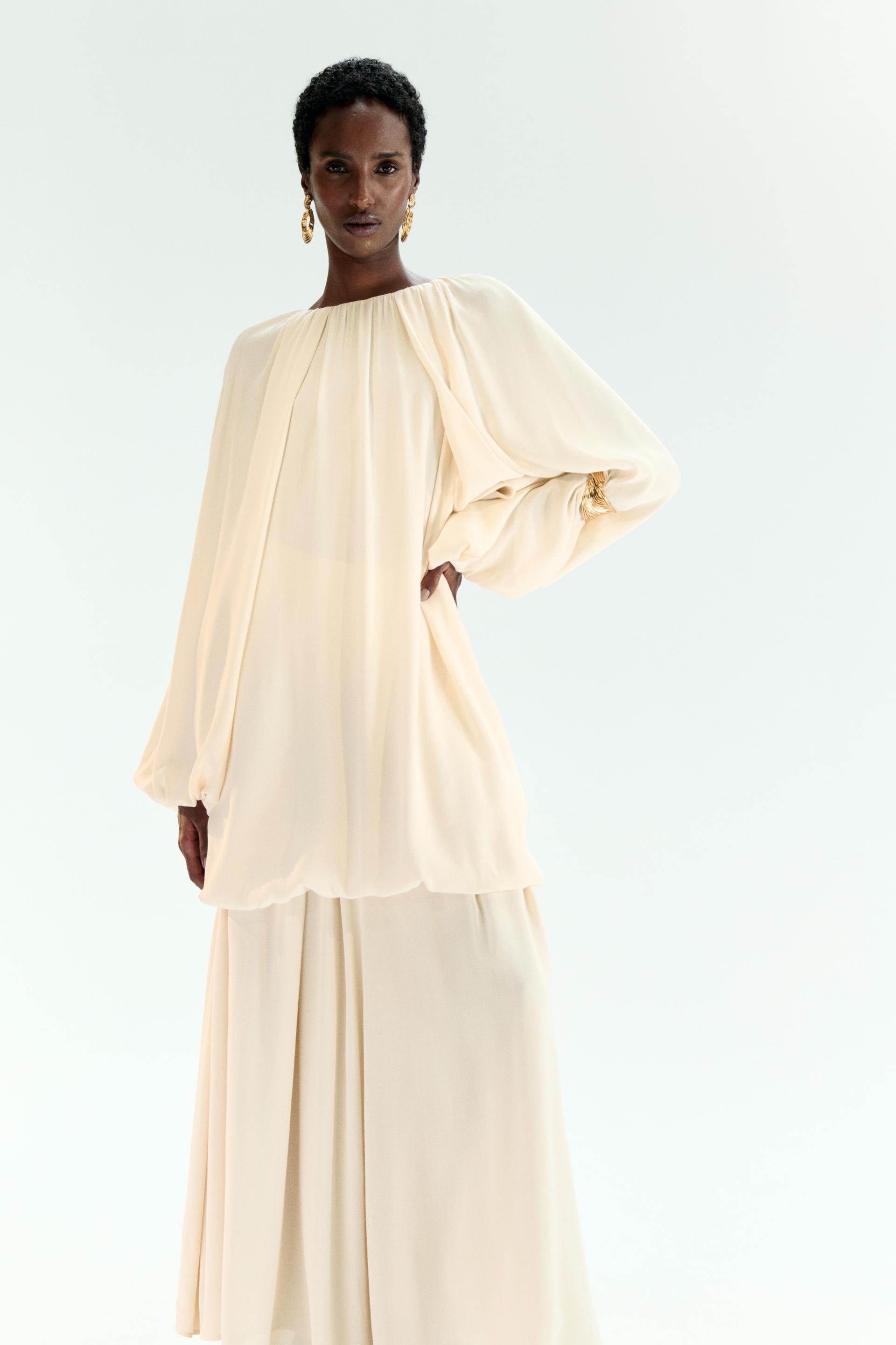 loose-fit viscose blouse