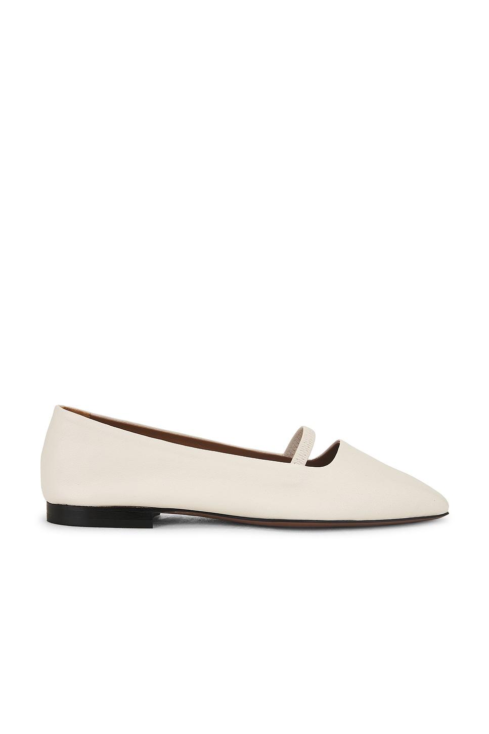 loria linen nappa flats