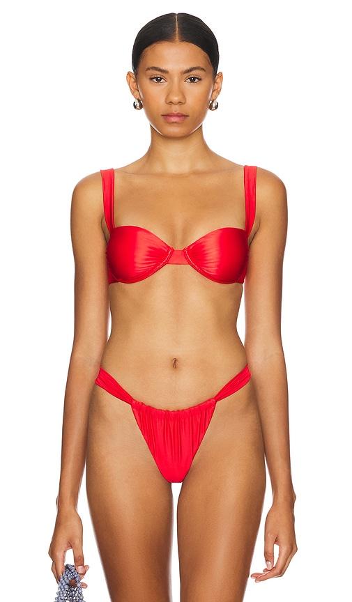 lovers and friends chasing sunsets top in red.
