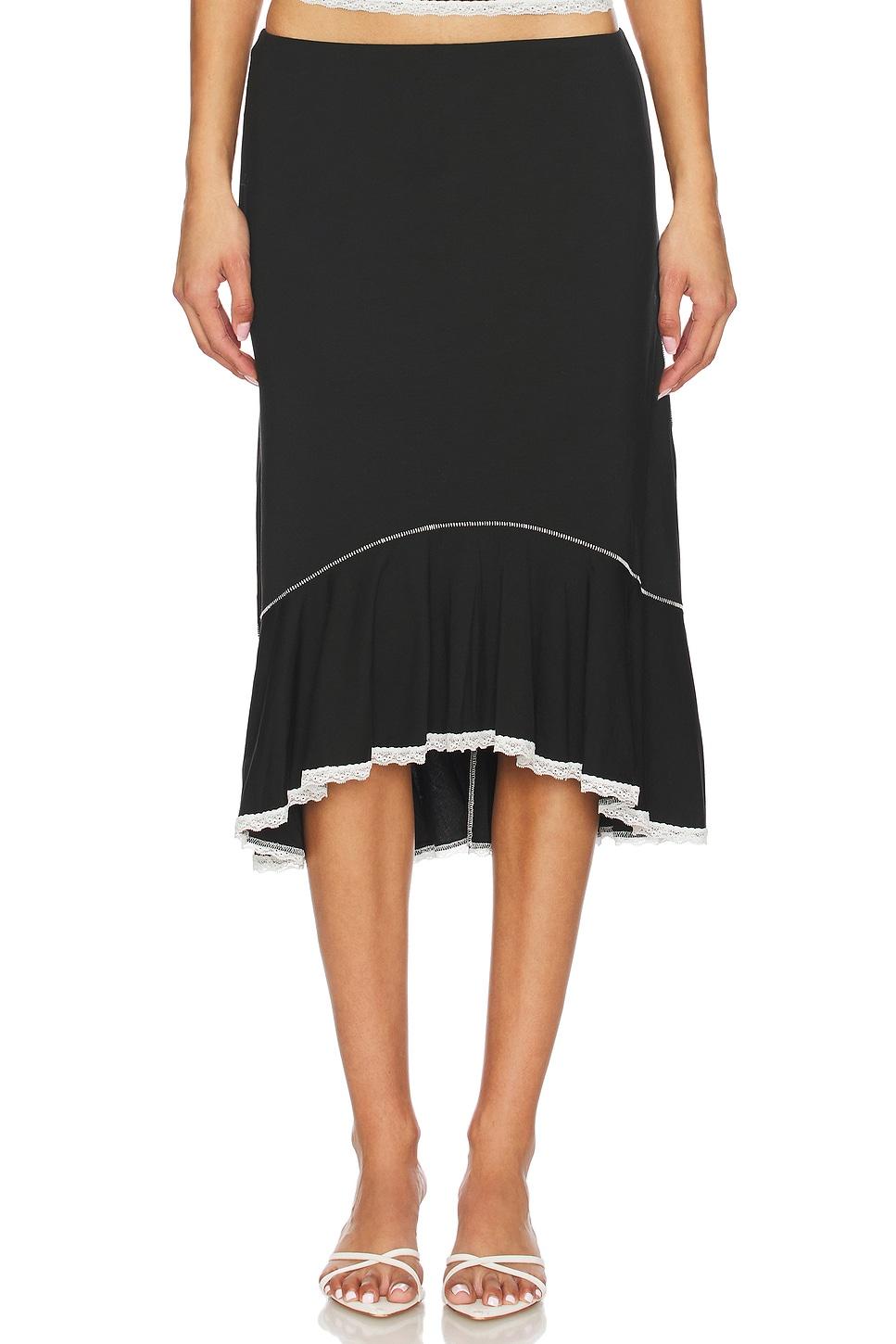 low rise dainty skirt