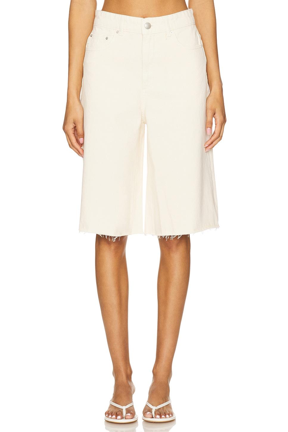 lucila high rise short