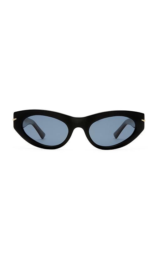luv lou the sofia sunglasses in black.