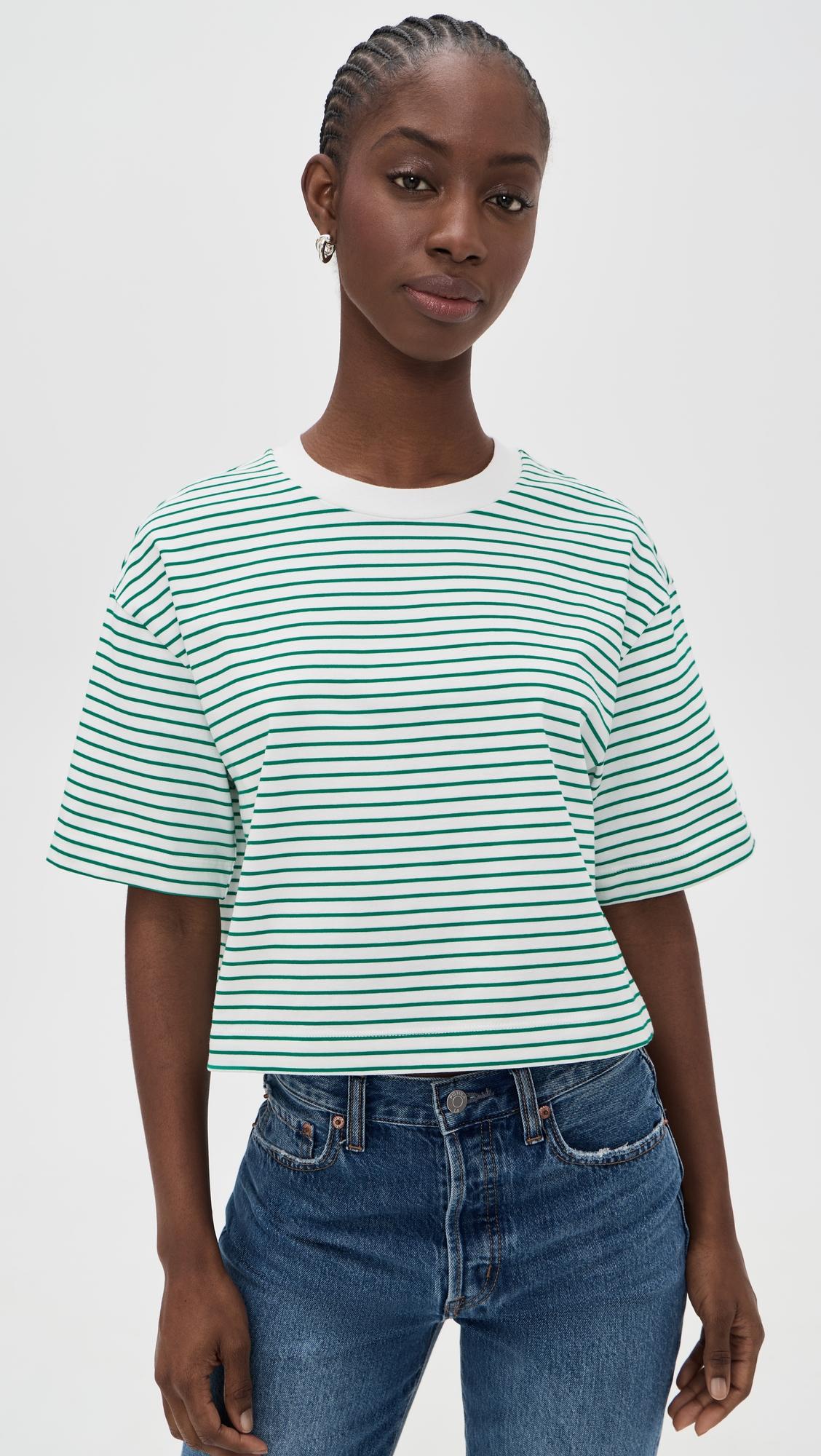 mae cropped tee