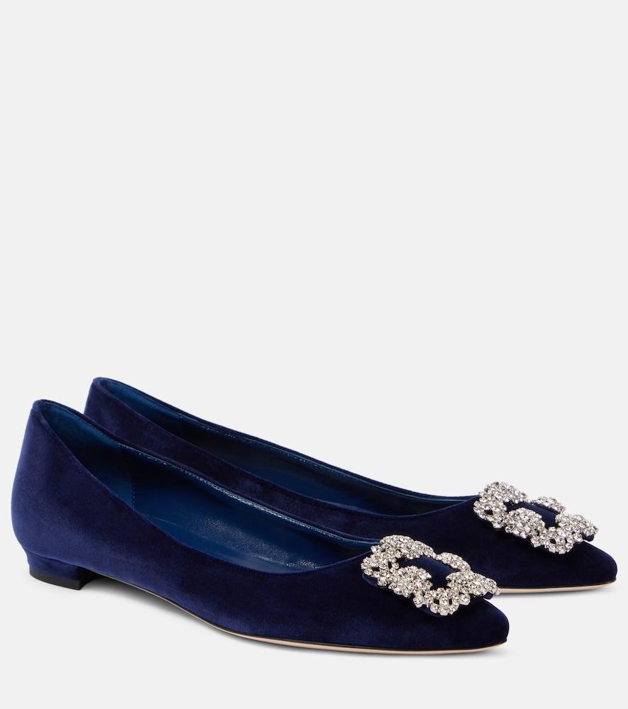 manolo blahnik hangisi embellished velvet ballet flats