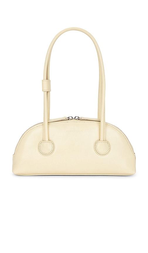 margesherwood bessette shoulder bag in cream.