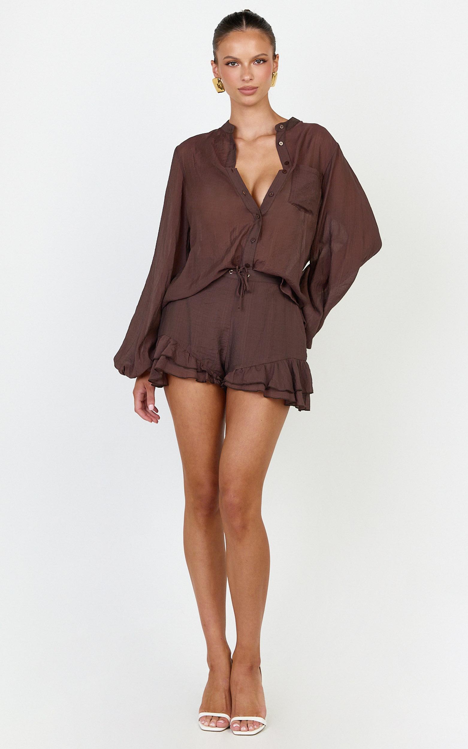 marina shorts - frill hem shorts in chocolate