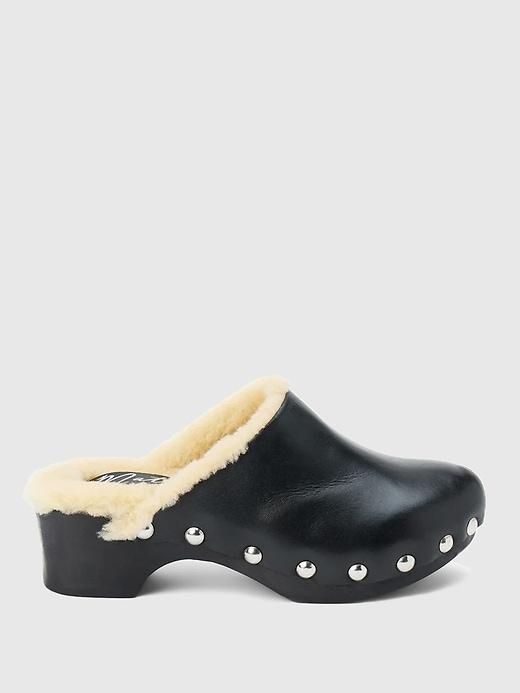 mayfair clog