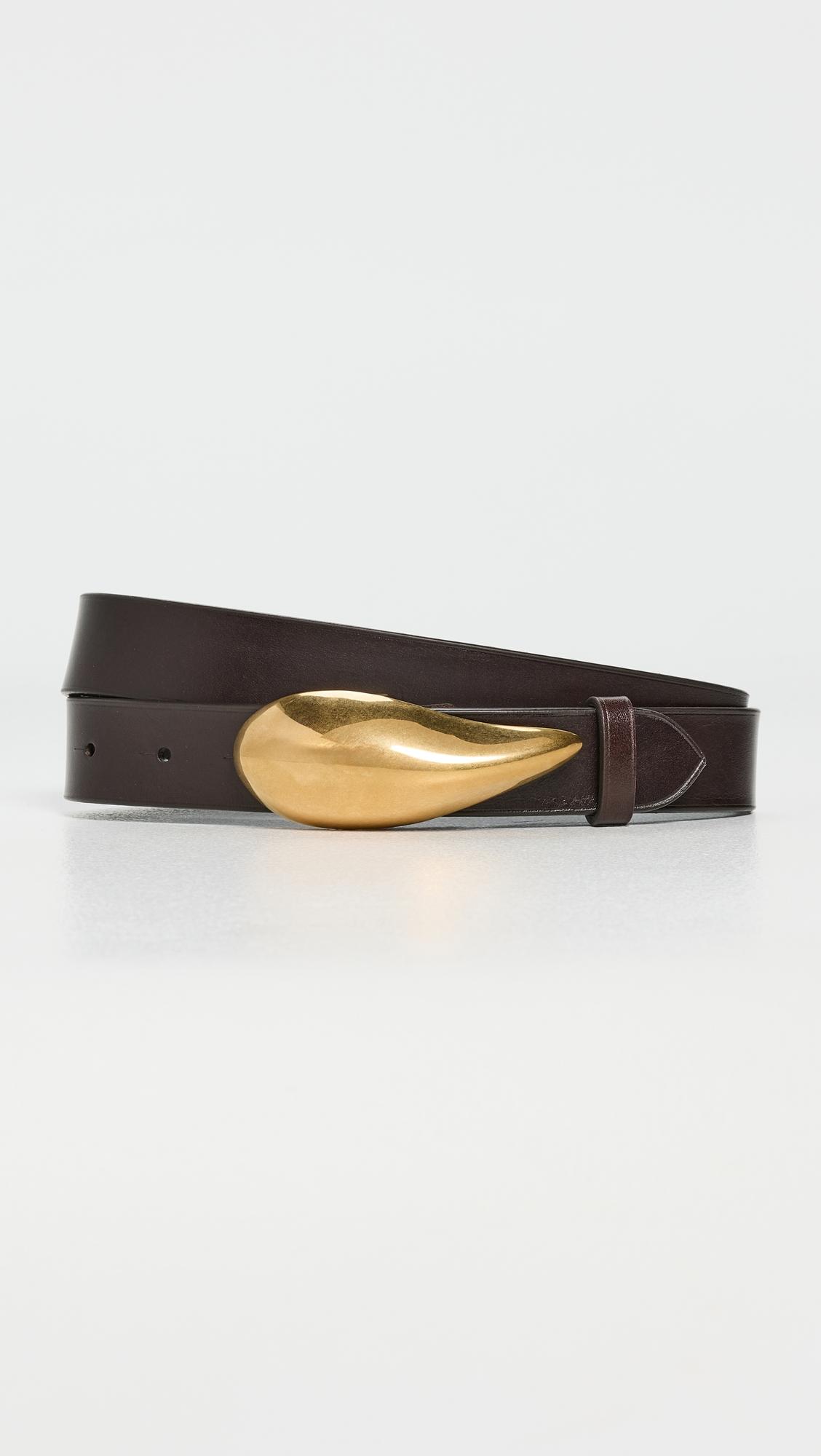 medium belt with molded buckle