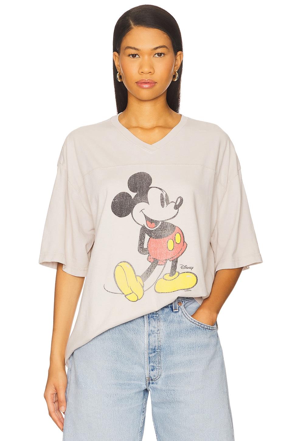 mickey 28 v-neck tee