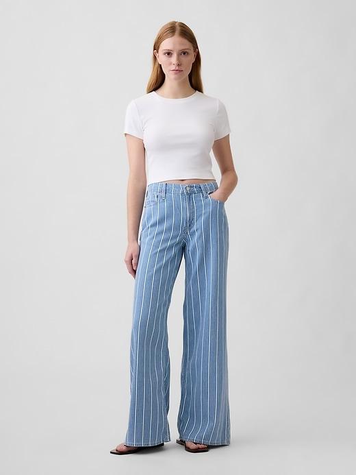 mid rise wide-leg jeans