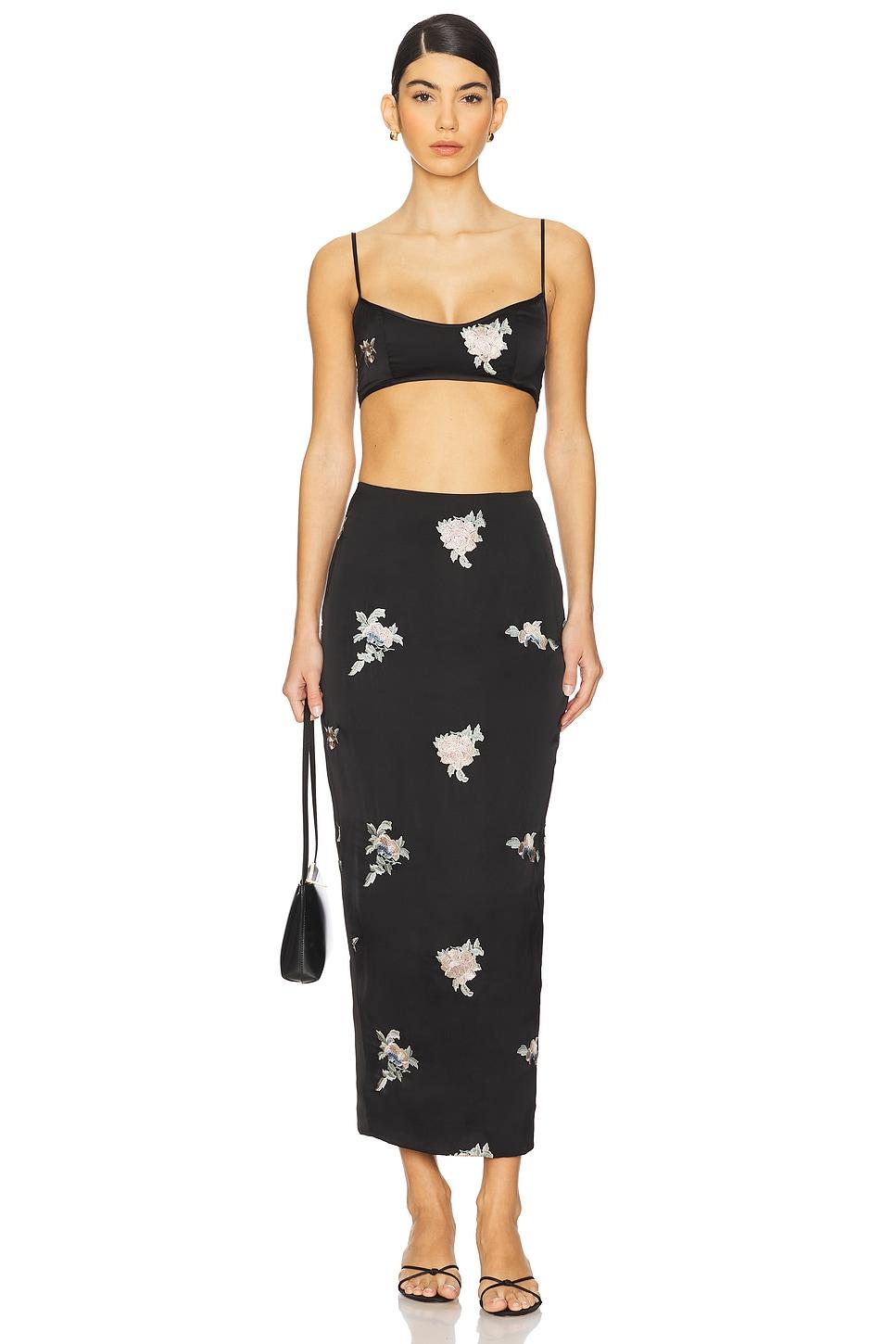 mira embroidered set