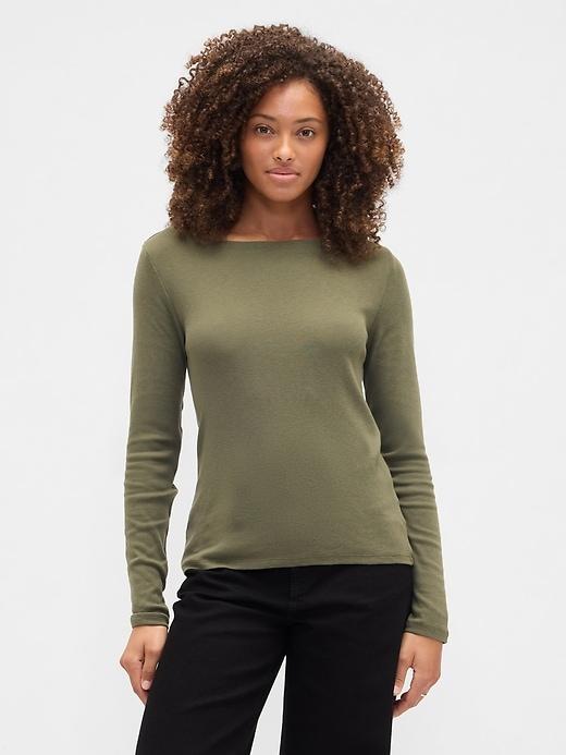 modern ribbed boatneck t-shirt