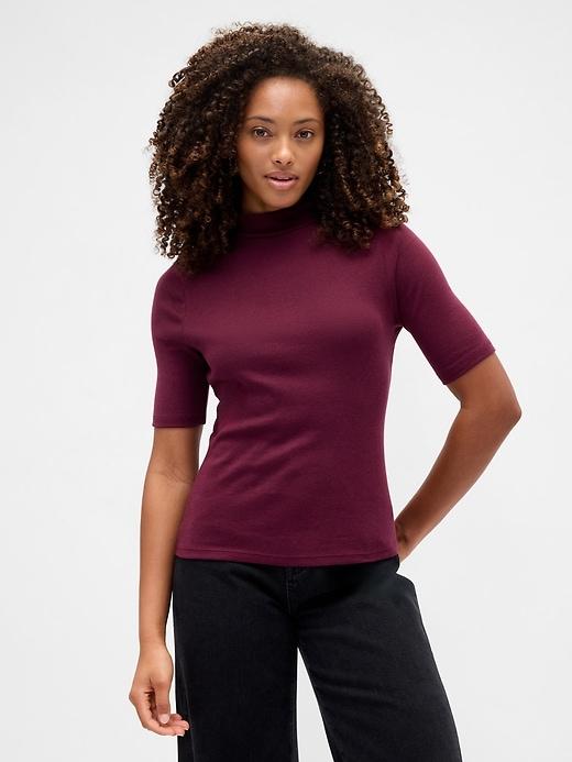modern ribbed mockneck t-shirt