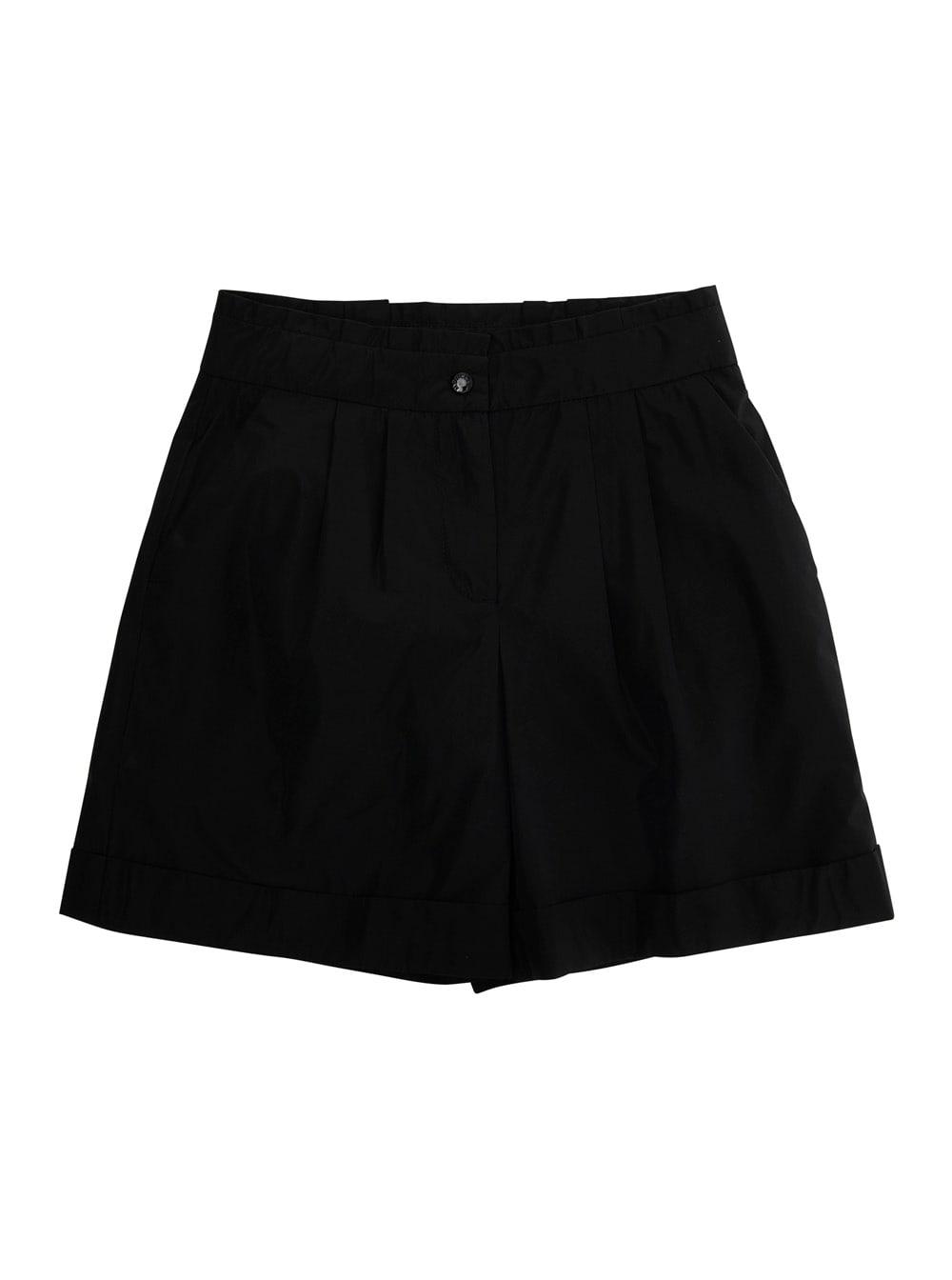 moncler black shorts with logo patch on the back in techl fabric girl