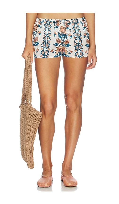 montce low-rise drawstring short in cream.