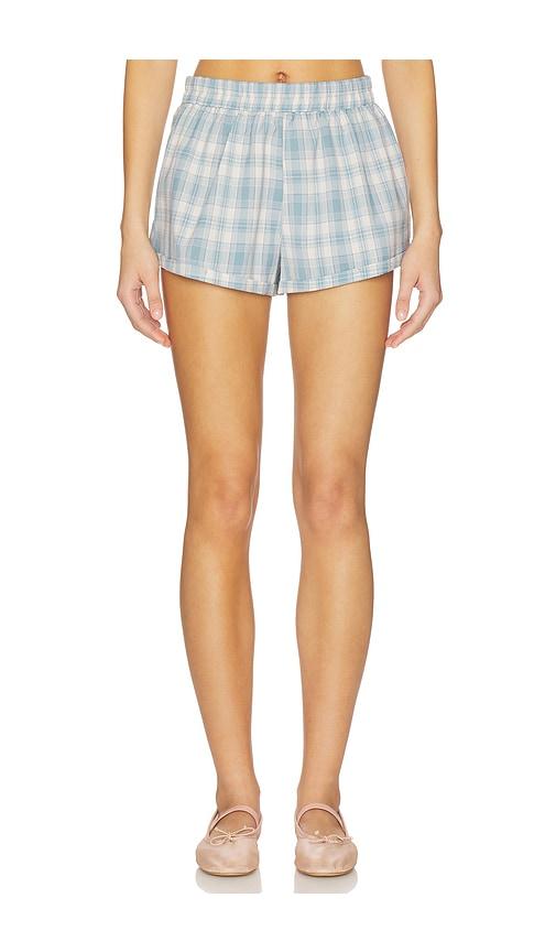 more to come thatcher short in blue.