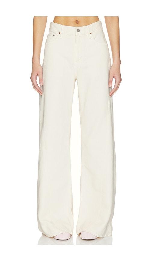 mother lil petite lemon twist sneak jeans in ivory.