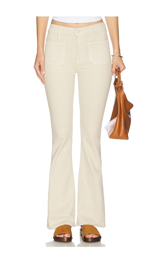 mother the patch pocket weekend jeans in cream.