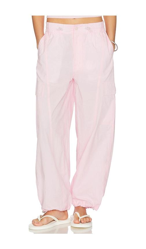 mother the seamed skydiver flood pants in pink.