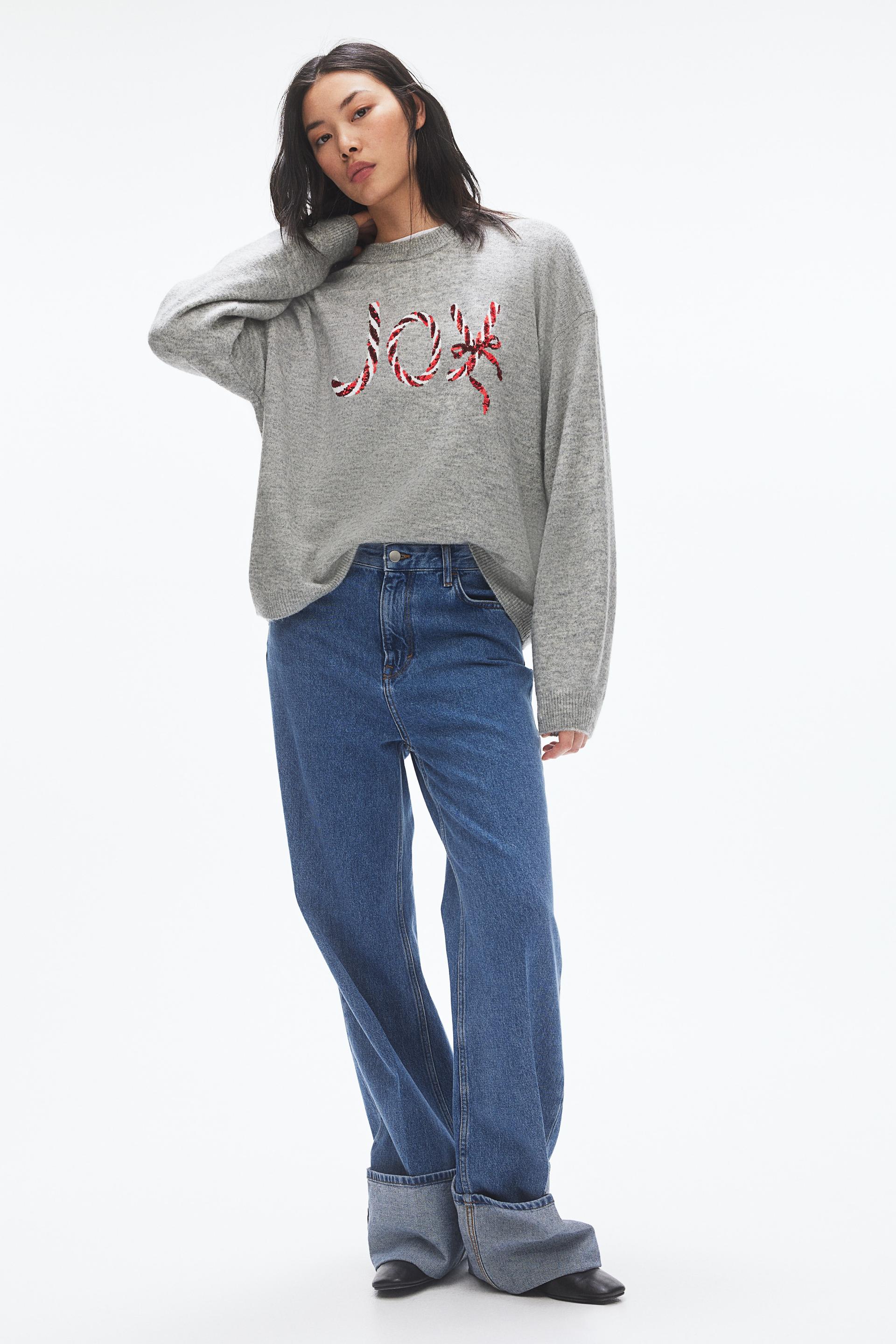 motif-detail sweater